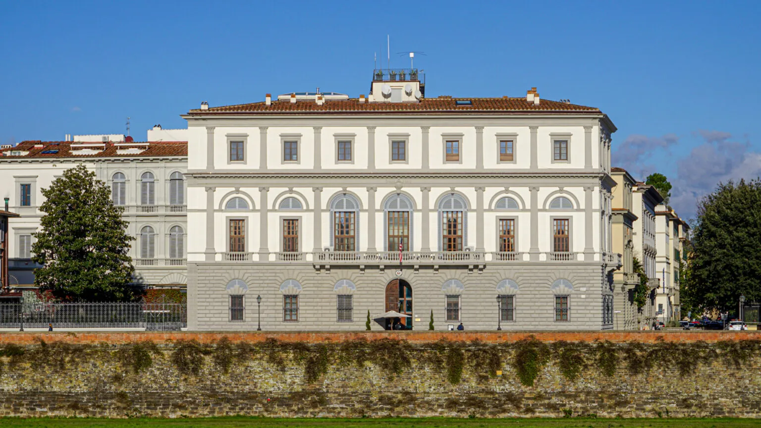 Florence U.S. Consulate to Remain Open, Fertitta Announces