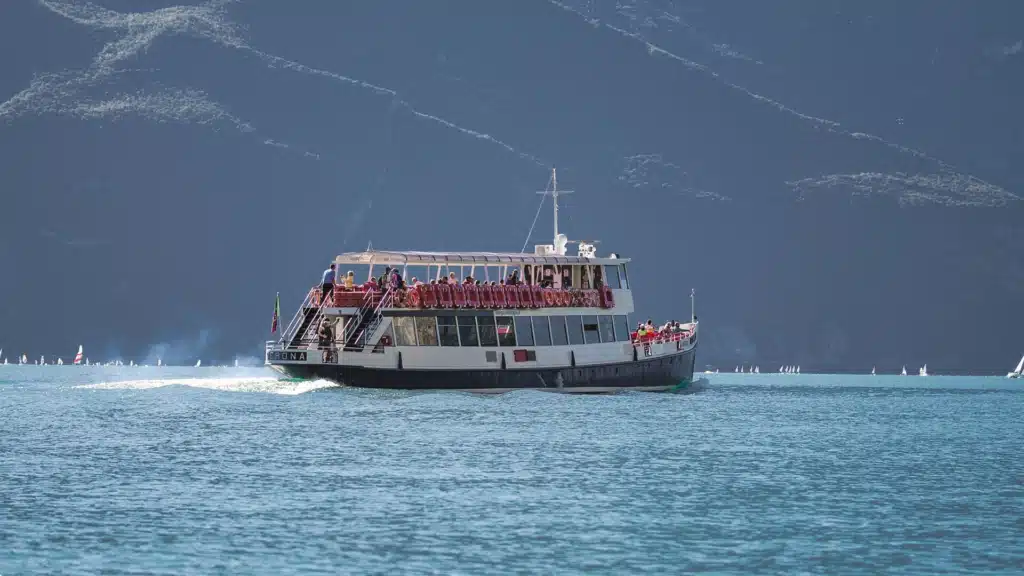 Boat Lake Garda