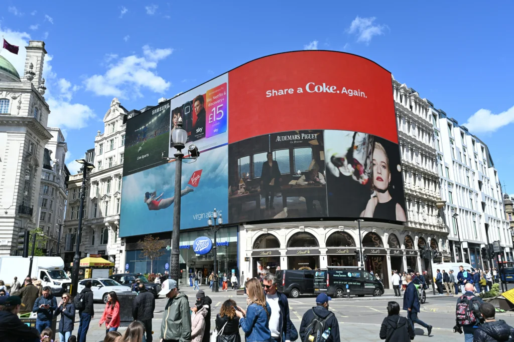 Advertise & Partnership